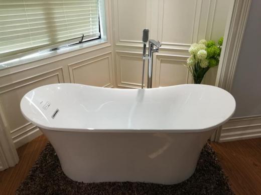 Baignoire BRAVAT JACCUZI - Meubles et décoration en Tunisie