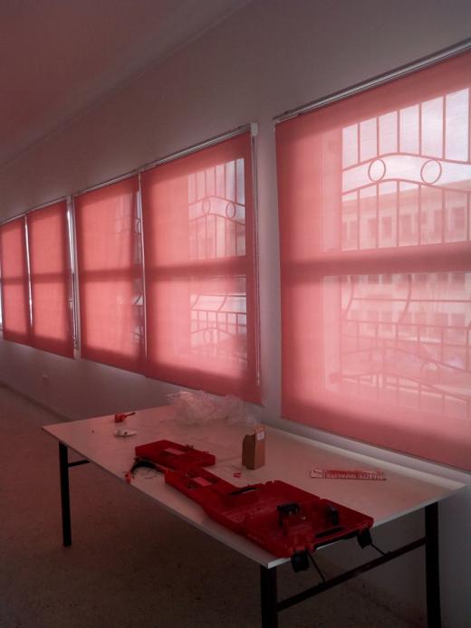 rideaux enrouleur 5 - Meubles et décoration en Tunisie