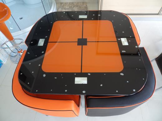 Table orangé  - Meubles et décoration en Tunisie